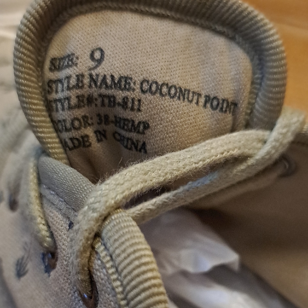 Tommy Bahamas Coconut Point Canvas Sneakers. Men's Size 9. - Picture 9 of 11